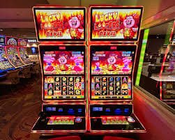 Antarmuka aplikasi salju777 menampilkan berbagai kategori sportsbook, live dealer, dan slot